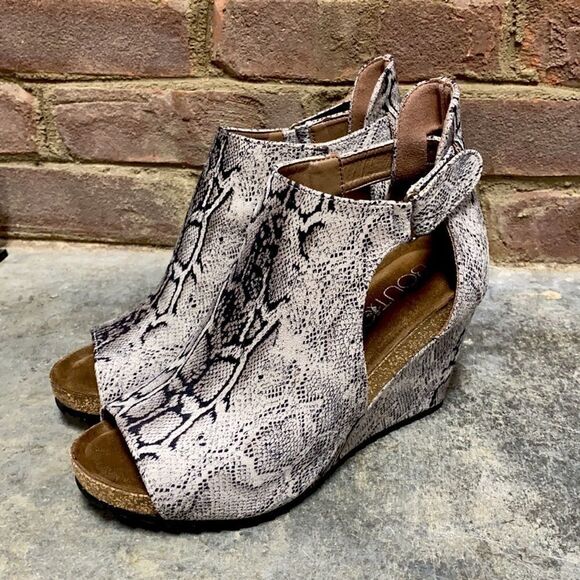 Boutique by Corkys Sunburst Brown Snakeskin Wedge - Picture 4 of 9